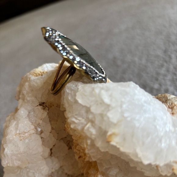 Labradorite Statement Ring - Picture 5 of 13